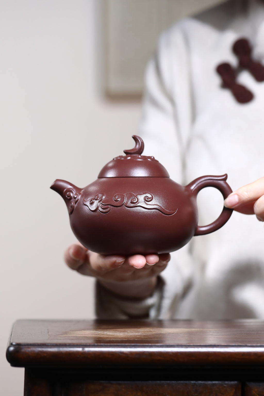 研高经典之：星月菩提 泥料：极品紫泥 容量：400cc 作者：韩小虎 研究员级高级工艺美术师
