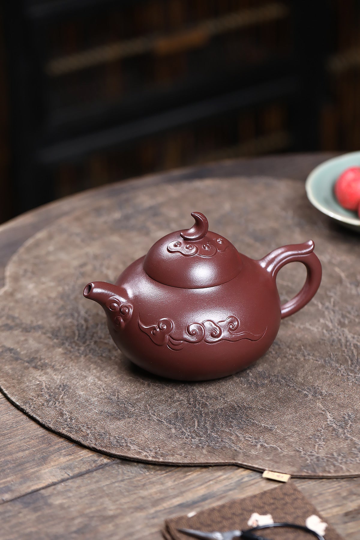 研高经典之：星月菩提 泥料：极品紫泥 容量：400cc 作者：韩小虎 研究员级高级工艺美术师