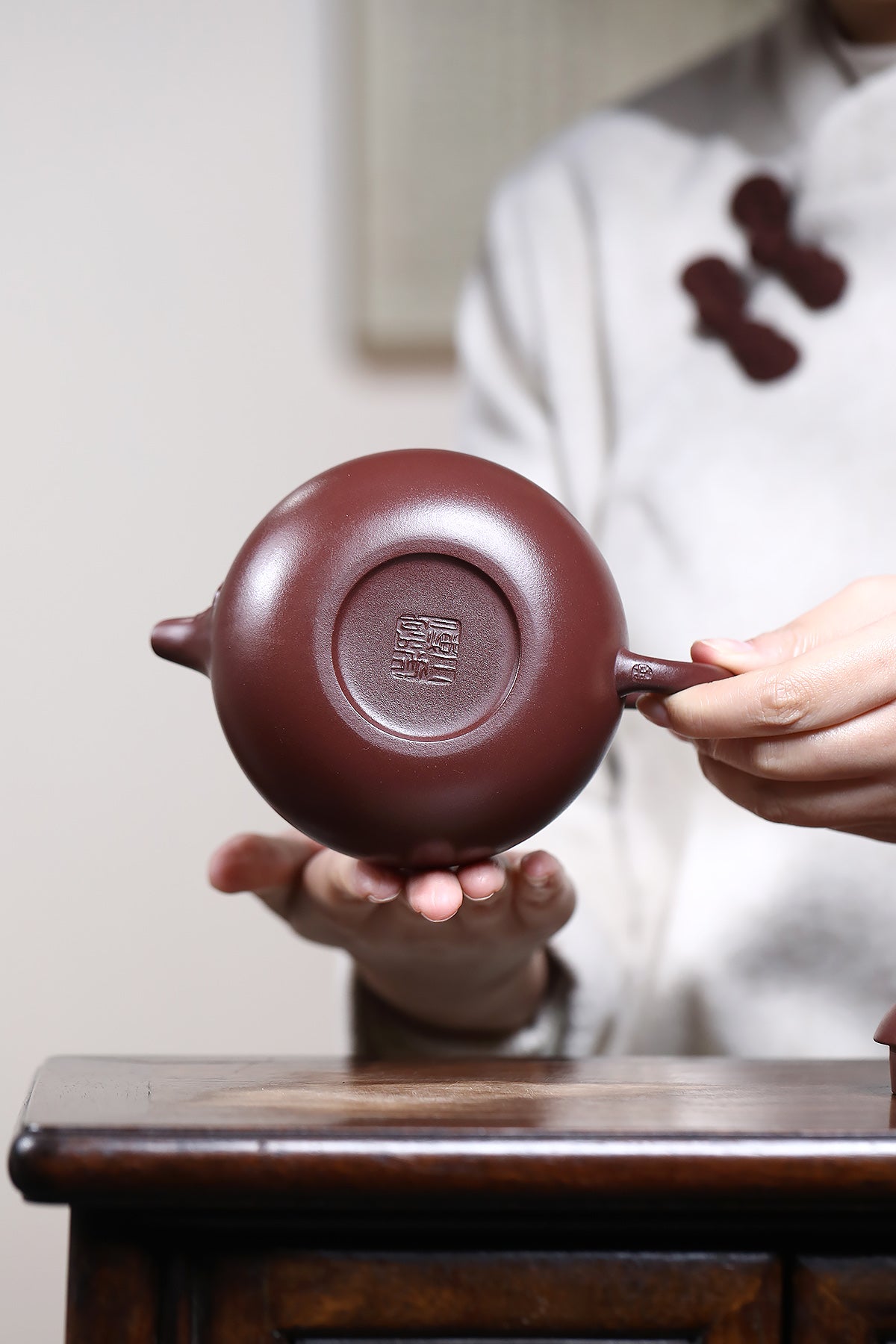 研高经典之：星月菩提 泥料：极品紫泥 容量：400cc 作者：韩小虎 研究员级高级工艺美术师