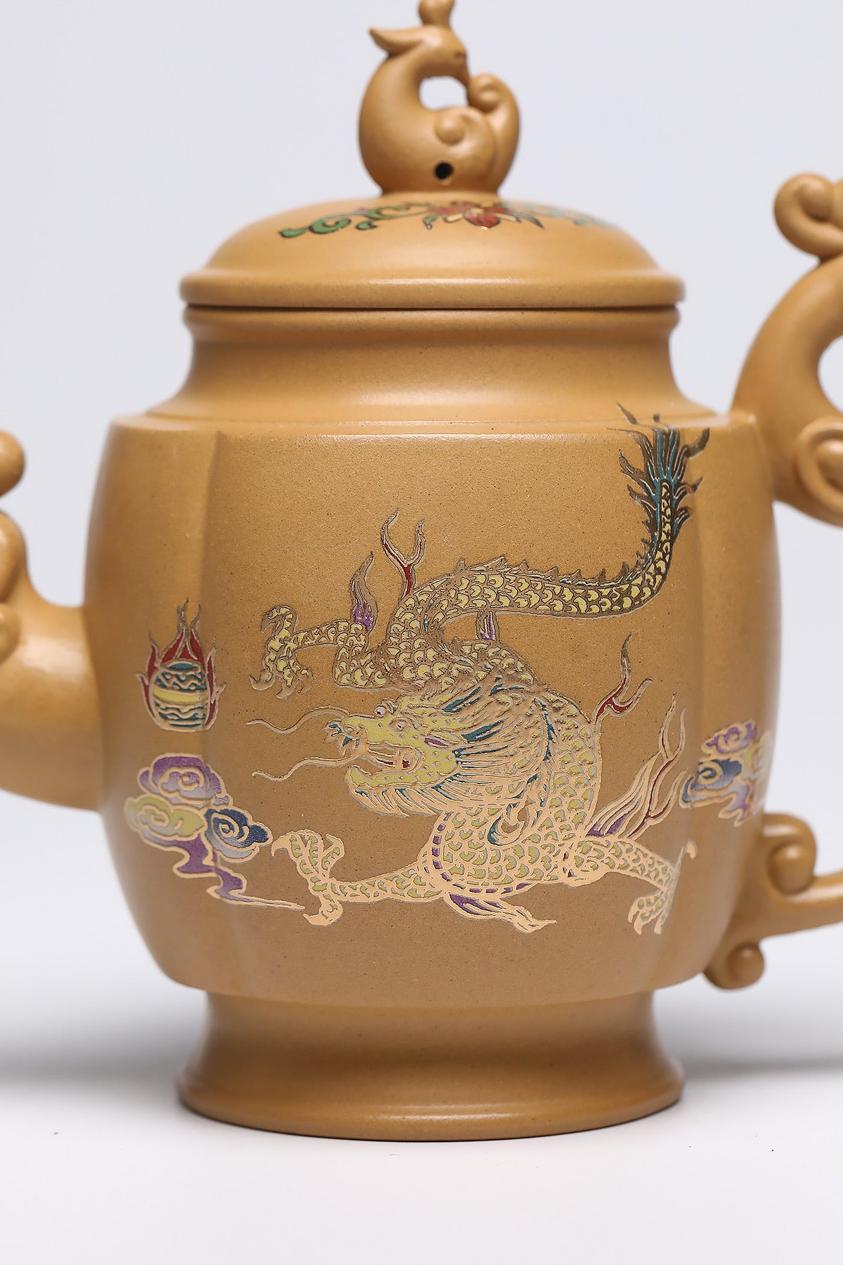 研高经典之：龙凤呈祥 泥料：极品段泥 容量：380cc 作者：韩小虎 研究员级高级工艺美术师