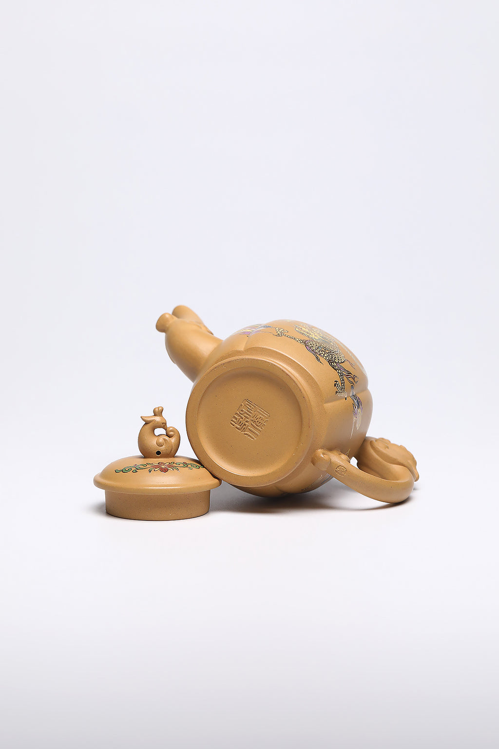 研高经典之：龙凤呈祥 泥料：极品段泥 容量：380cc 作者：韩小虎 研究员级高级工艺美术师