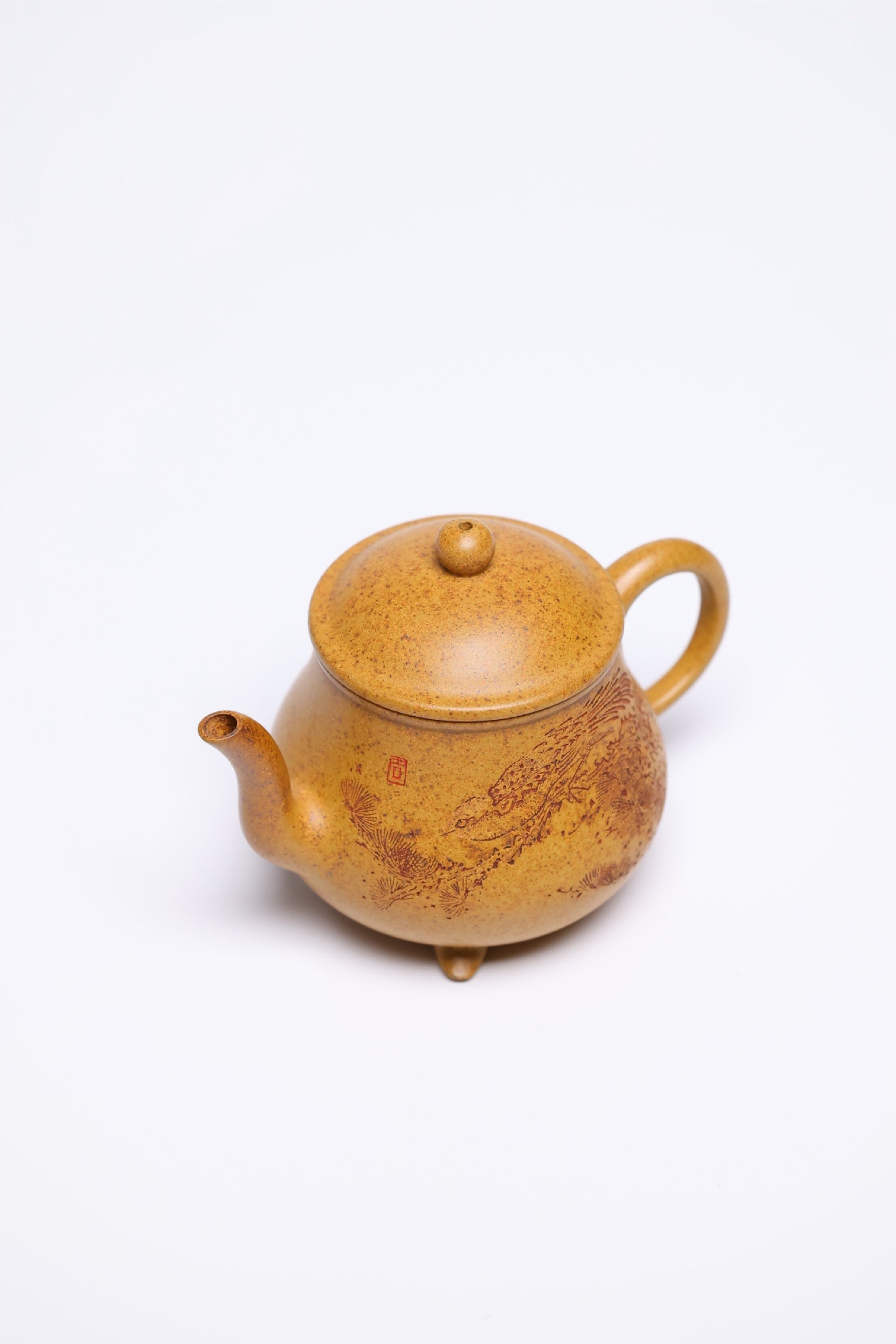 研高经典之作【三足玉鼎】 泥料：段泥柴烧 容量 260cc 作者：韩小虎 研究员级高级工艺美术师