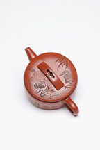 研高经典之作【大红袍】 泥料：极品大红袍 容量：160cc 作者：韩小虎 研究员级高级工艺美术师