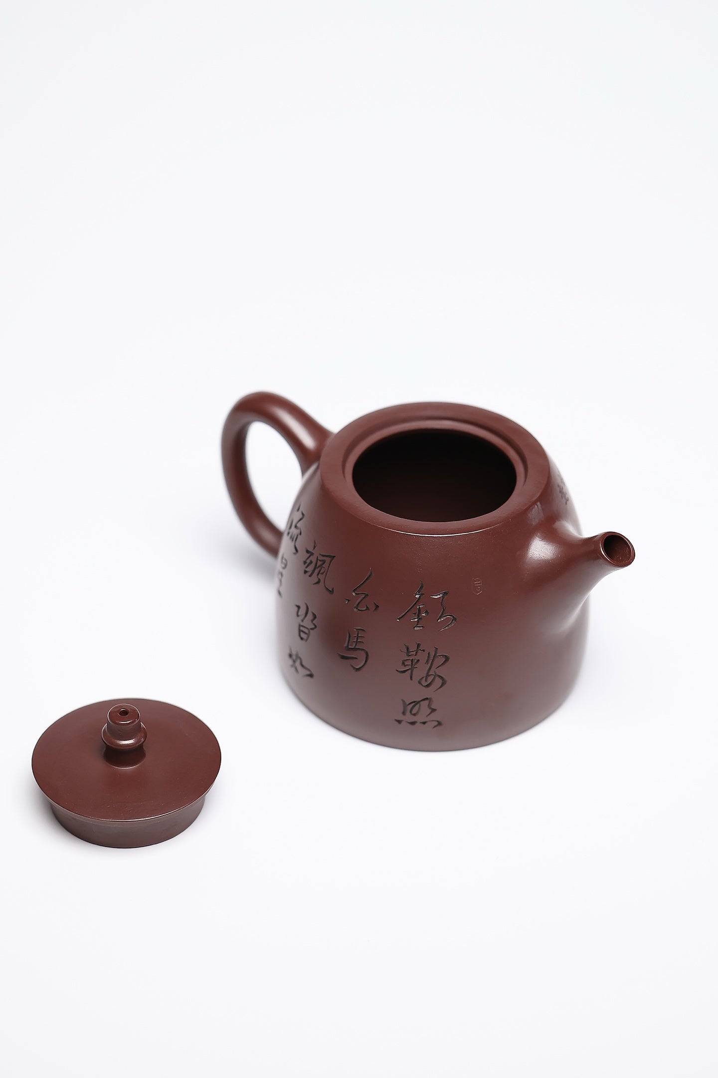 研高经典之作【汉铎】 泥料：极品紫朱泥 容量：320cc 作者：韩小虎 研究员级高级工艺美术师