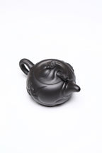 研高经典之作【云龙壶】 泥料：极品高黑料 容量：350cc 作者：韩小虎 研究员级高级工艺美术师