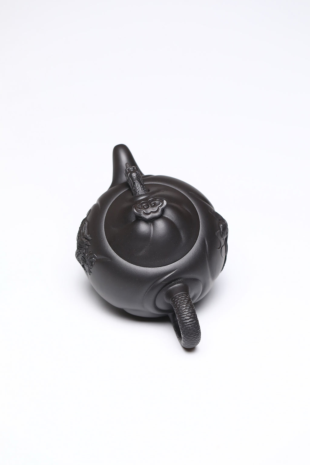 研高经典之作【云龙壶】 泥料：极品高黑料 容量：350cc 作者：韩小虎 研究员级高级工艺美术师