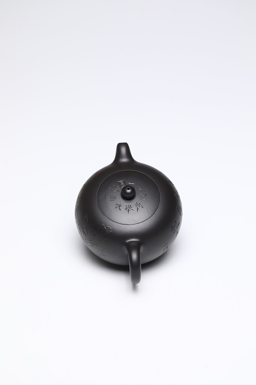 研高经典之作【圆珠】 泥料：极品高黑料 容量：300cc 作者：韩小虎 研究员级高级工艺美术师