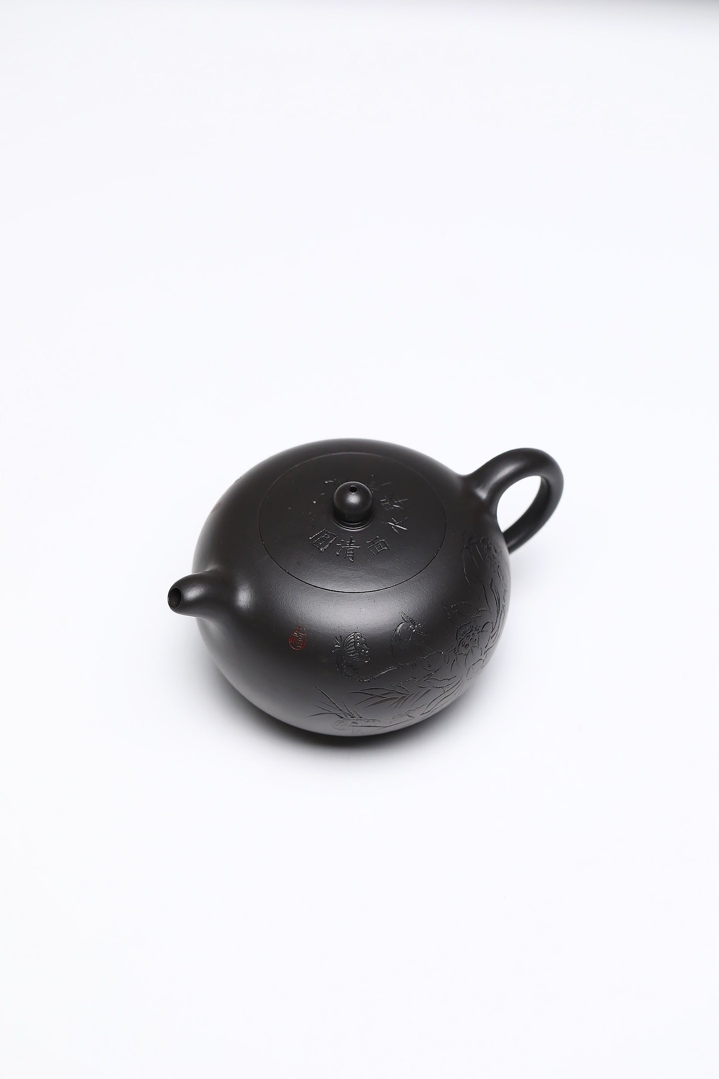 研高经典之作【圆珠】 泥料：极品高黑料 容量：300cc 作者：韩小虎 研究员级高级工艺美术师