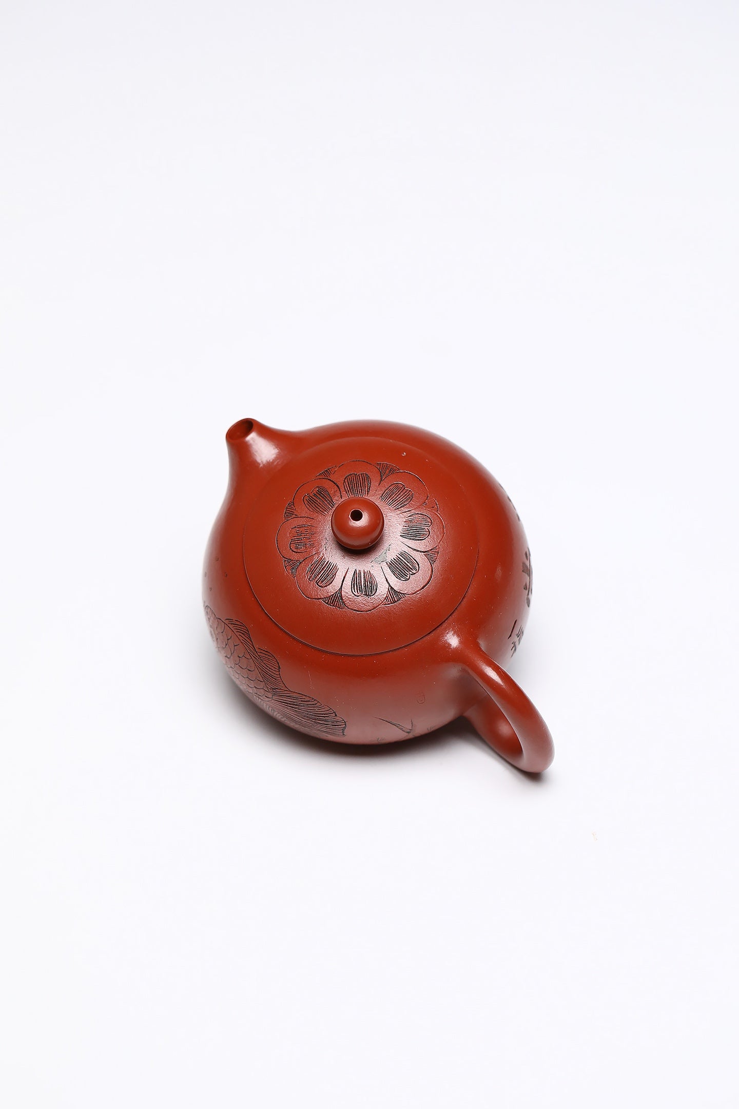 研高经典之作【西施】 泥料：极品大红袍 容量：180cc 作者：韩小虎 研究员级高级工艺美术师