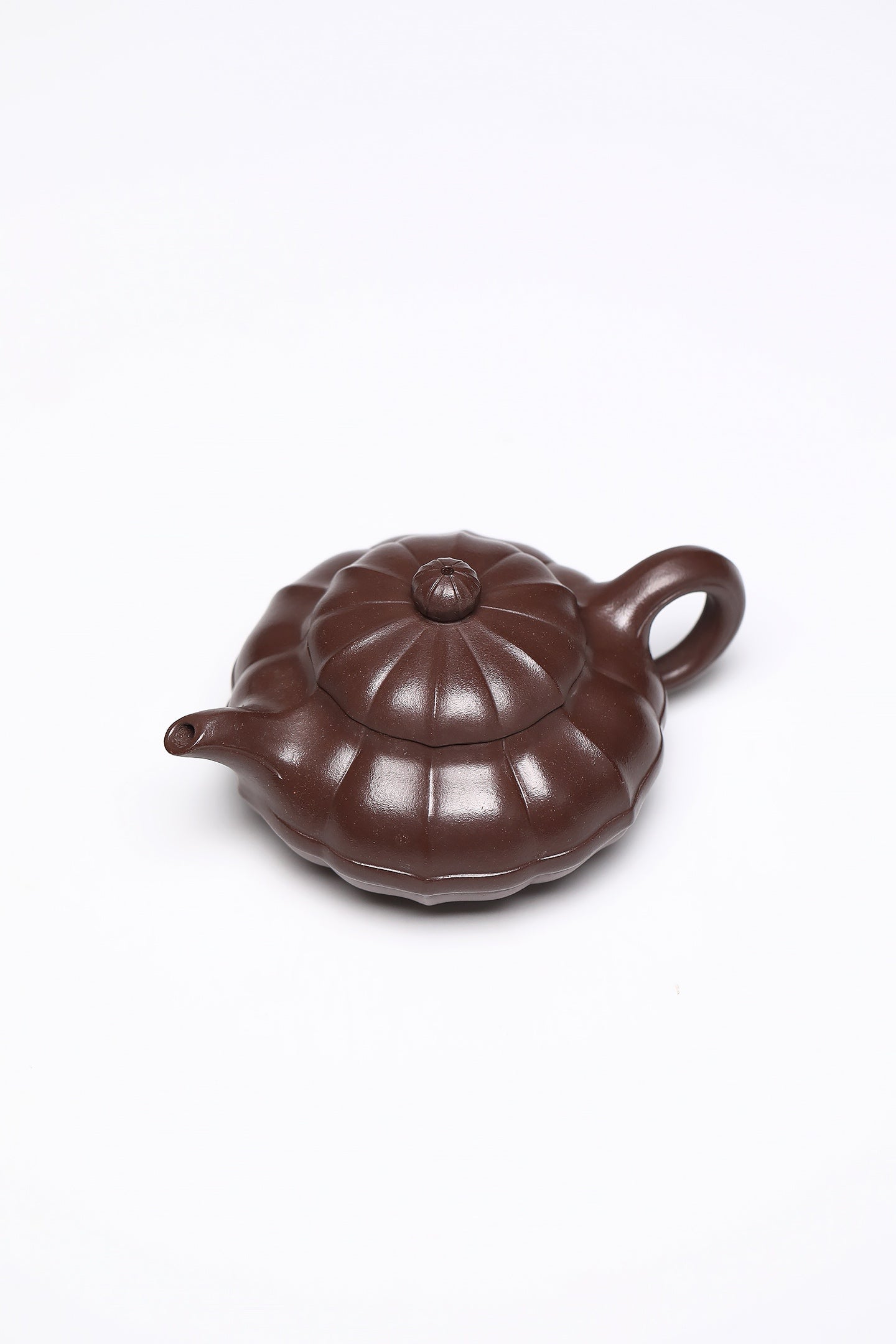 研高经典之作【筋文合菱】 泥料：极品石红 容量：300cc 作者：韩小虎 研究员级高级工艺美术师