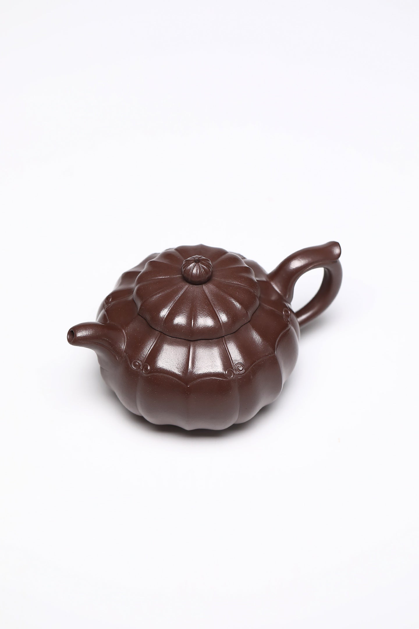 研高经典之作【筋文仿古】 泥料：极品石红 容量：420cc 作者：韩小虎 研究员级高级工艺美术师