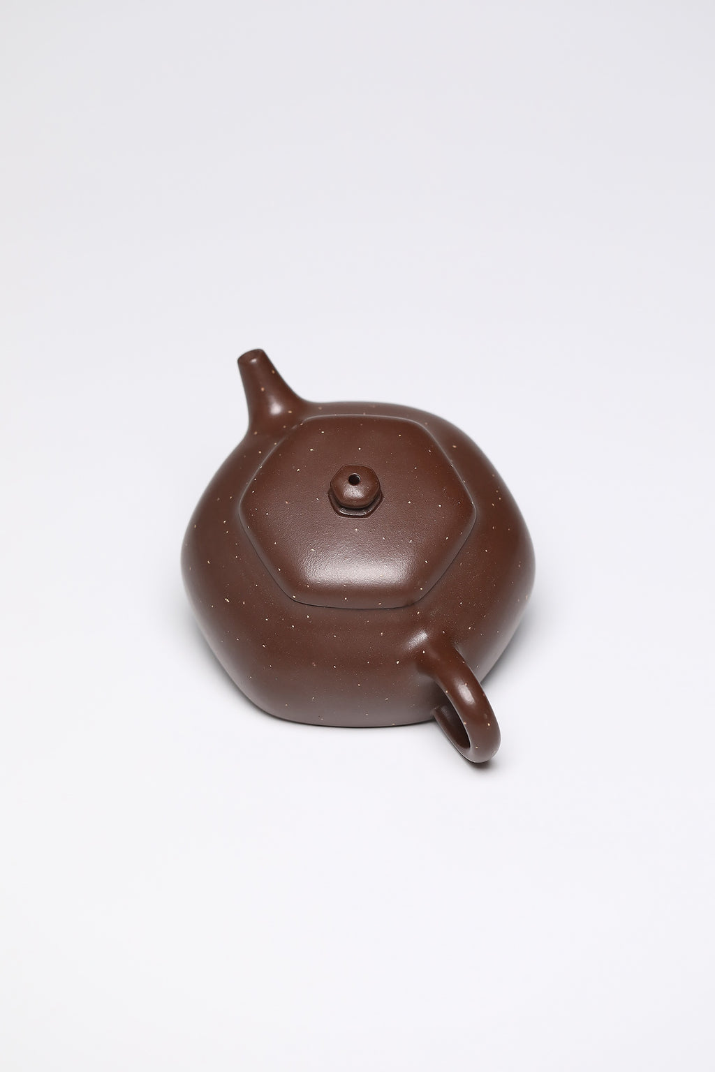研高经典之作【六方静乐】 泥料：文革紫 容量：200cc 作者：韩小虎 研究员级高级工艺美术师