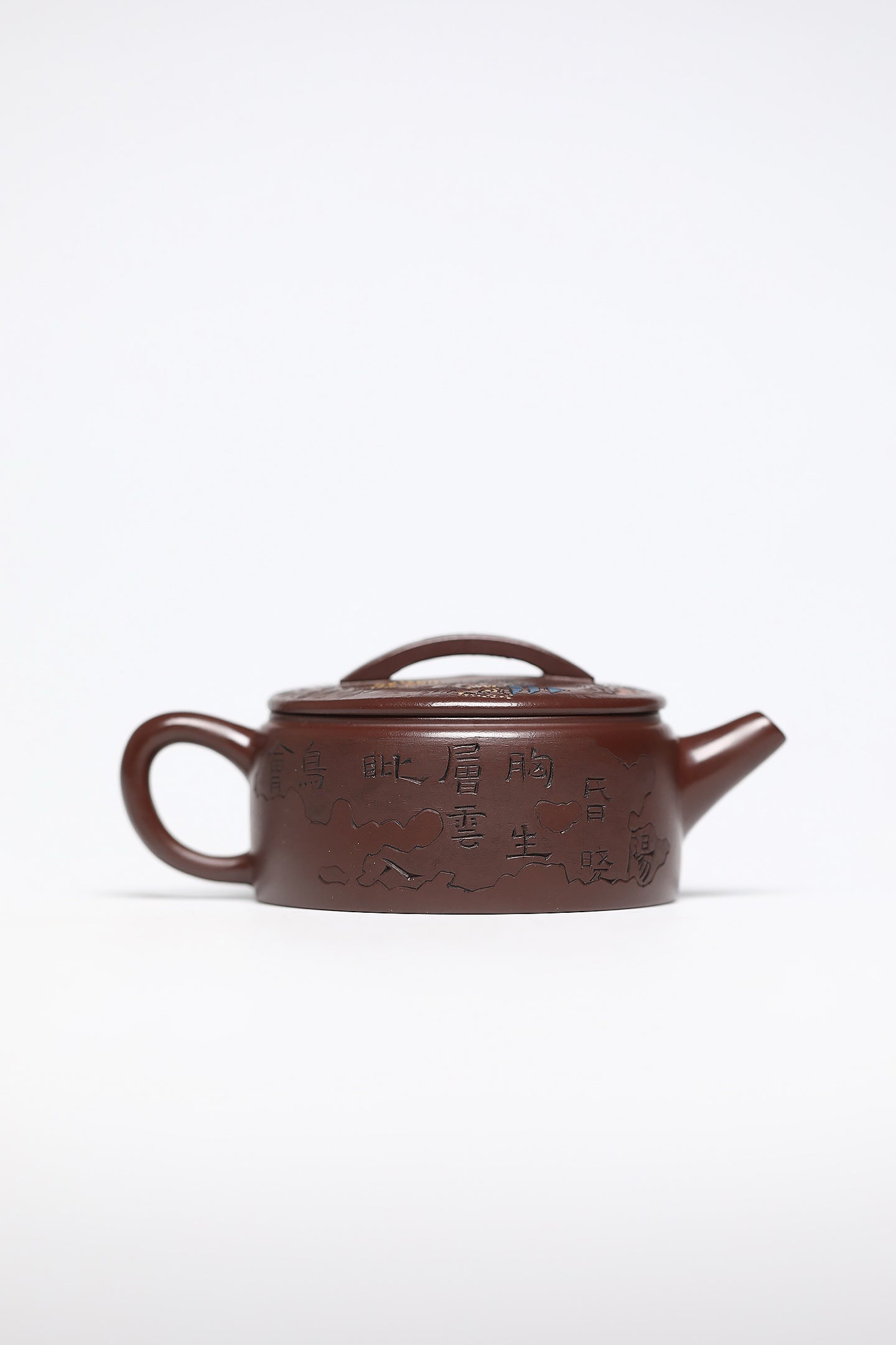 研高经典之作【汉瓦】 泥料：极品紫朱泥 容量：150cc 作者：韩小虎 研究员级高级工艺美术师