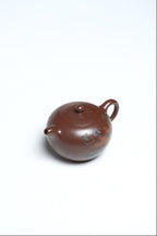研高经典之作【一粒珠】 泥料：极品紫朱泥 容量：280cc 作者：韩小虎 研究员级高级工艺美术师