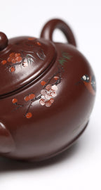 研高经典之作【水平】 泥料：极品紫朱泥 容量：150cc 作者：韩小虎 研究员级高级工艺美术师