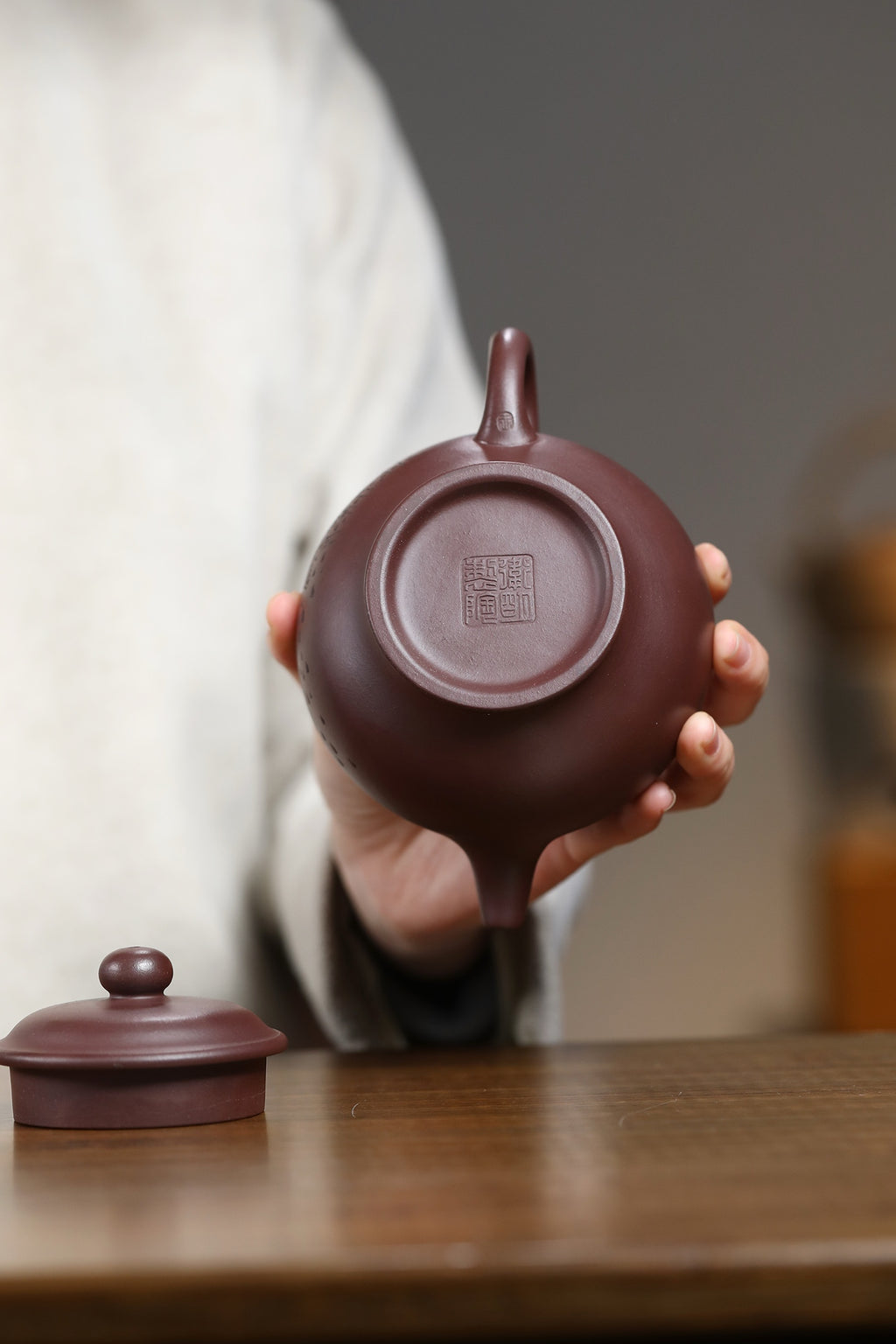 【掇只】 泥料：原矿紫泥·300cc 作者:王卫明 国家级高级工艺美术师