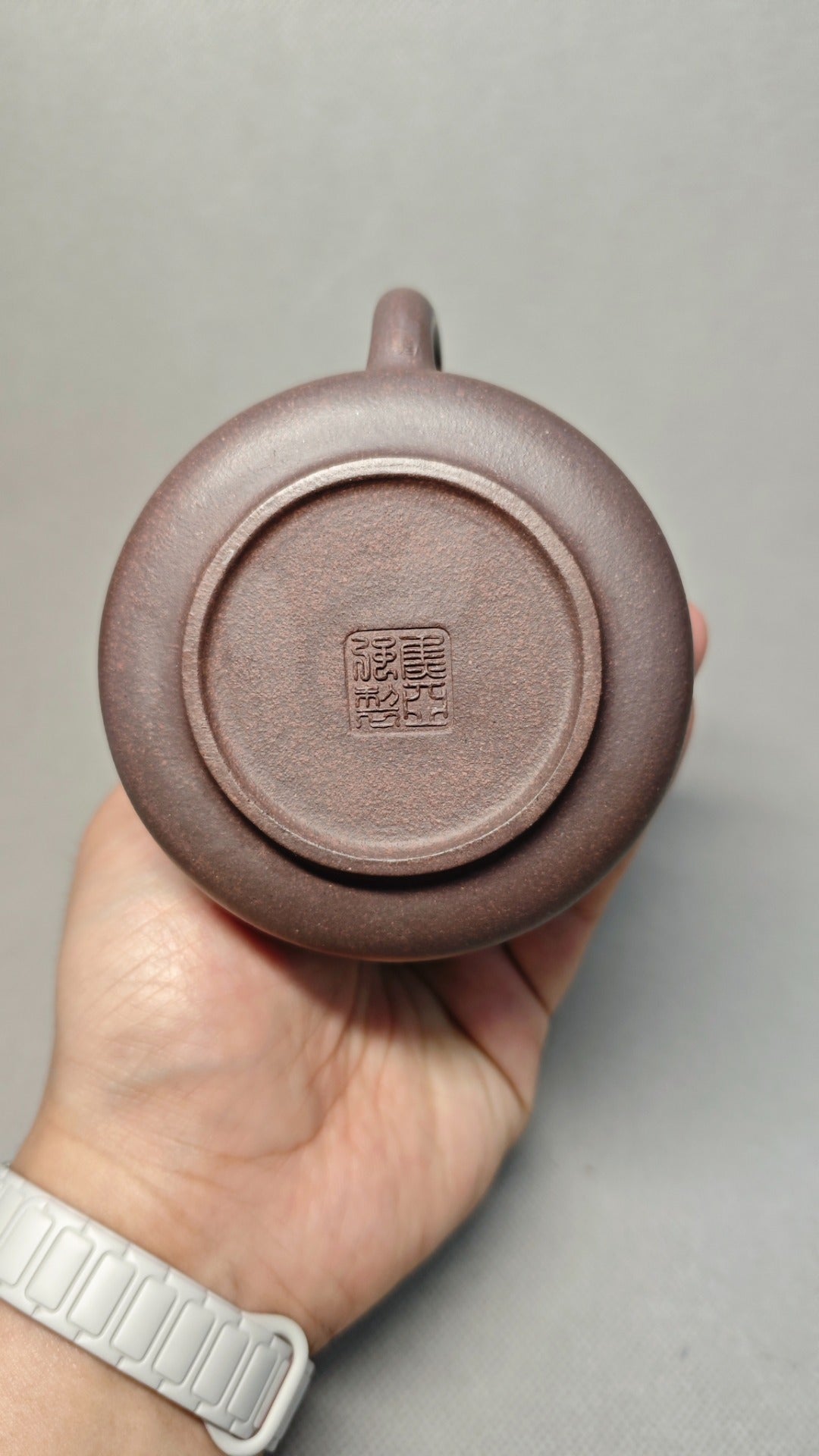 证书全配套 【高石瓢】  制壶：焦亚强   (国家级工艺美术师) 泥料：原矿青段泥 容量：260cc 孔数：14孔