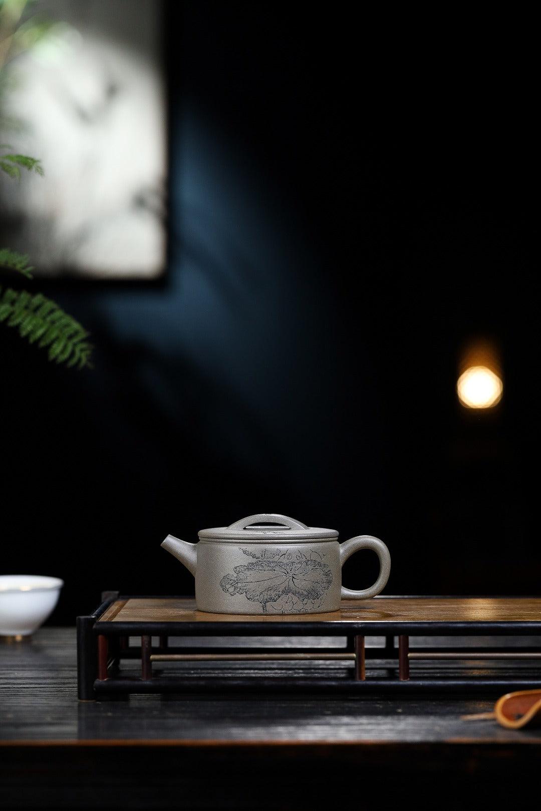 【汉瓦】证书持壶照配套齐全 制壶：吉春萍（国家级高级工艺美术师）原矿青灰段 190cc 孔数14孔