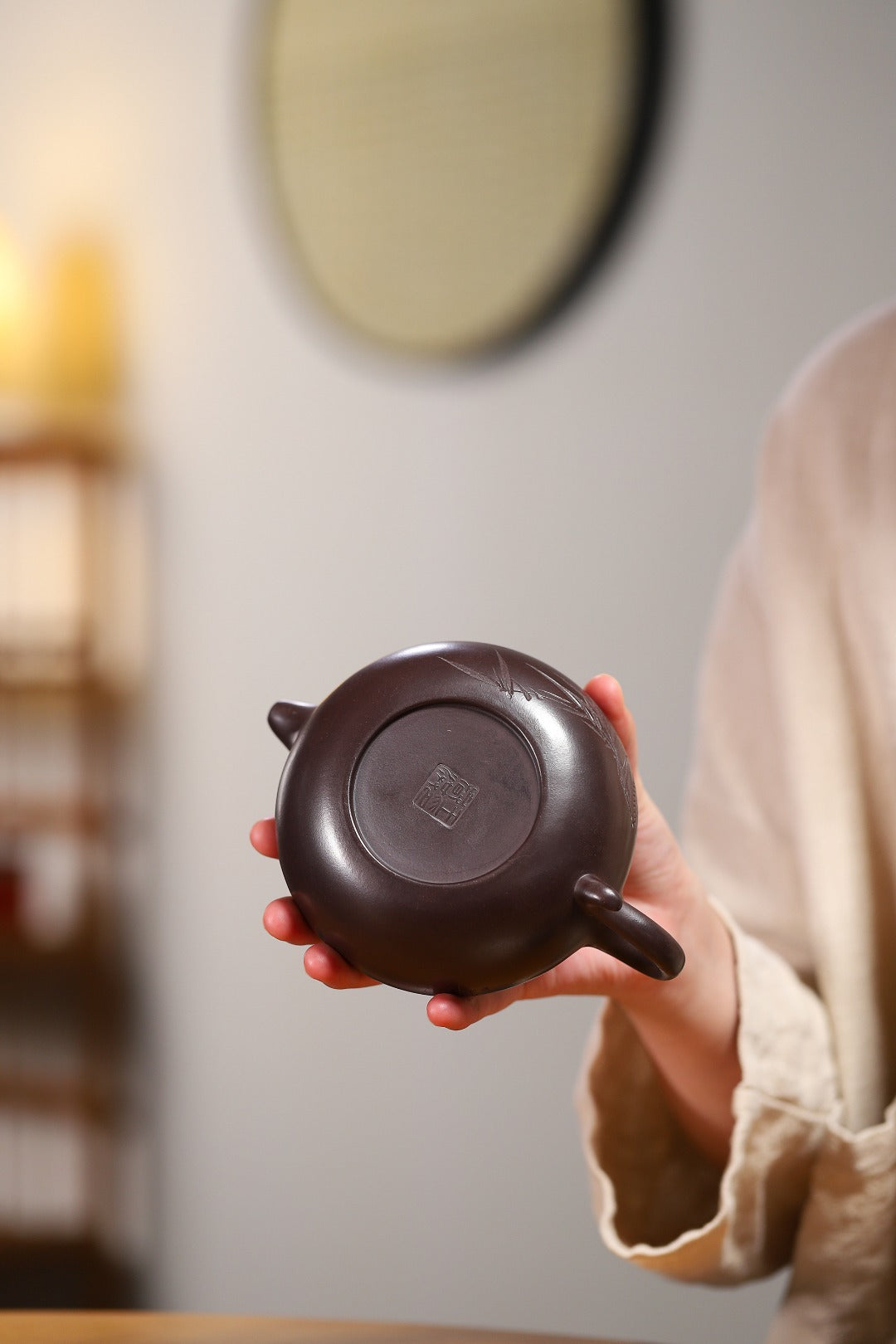 【仿古】 泥料：原矿紫茄泥 容量：380cc  孔数：14孔