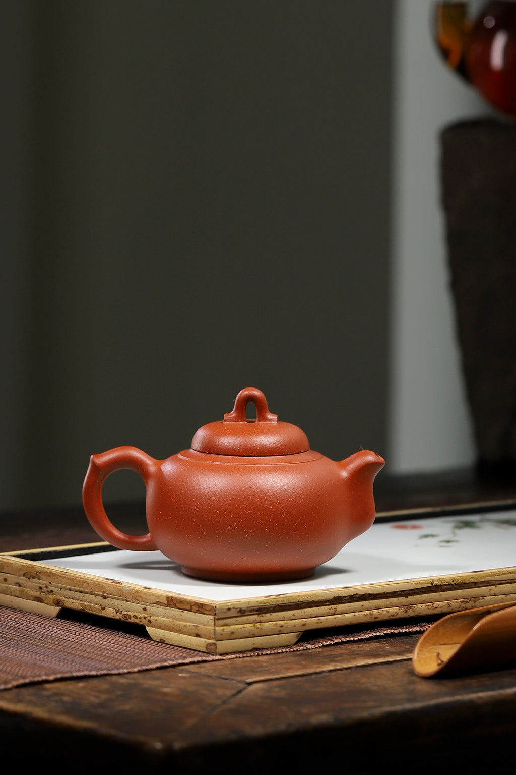 【思韵】 制壶：范俊华（国家级工艺美术师） 泥料：原矿降坡泥 容量：150cc