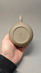 【西施】 制壶：许响新（国家级助理工艺美术师） 泥料：原矿青段泥 容量：240cc