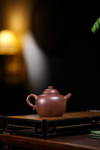 【木古龙旦】 制壶：沈梅红（国家级工艺美术师） 泥料：原矿紫泥 容量：250cc  内推球孔