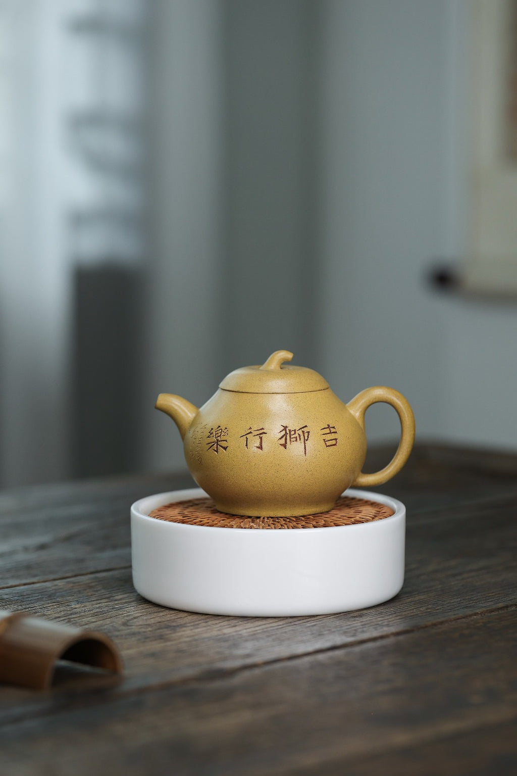 【名称】茄瓜 【容量】200cc 【泥料】原矿老段泥 【作者】许响新（国家级助理工艺美术师）