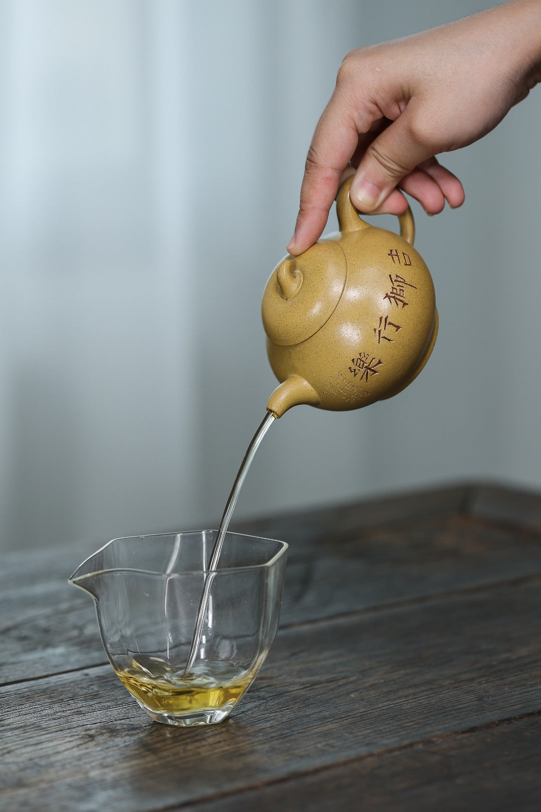 【名称】茄瓜 【容量】200cc 【泥料】原矿老段泥 【作者】许响新（国家级助理工艺美术师）