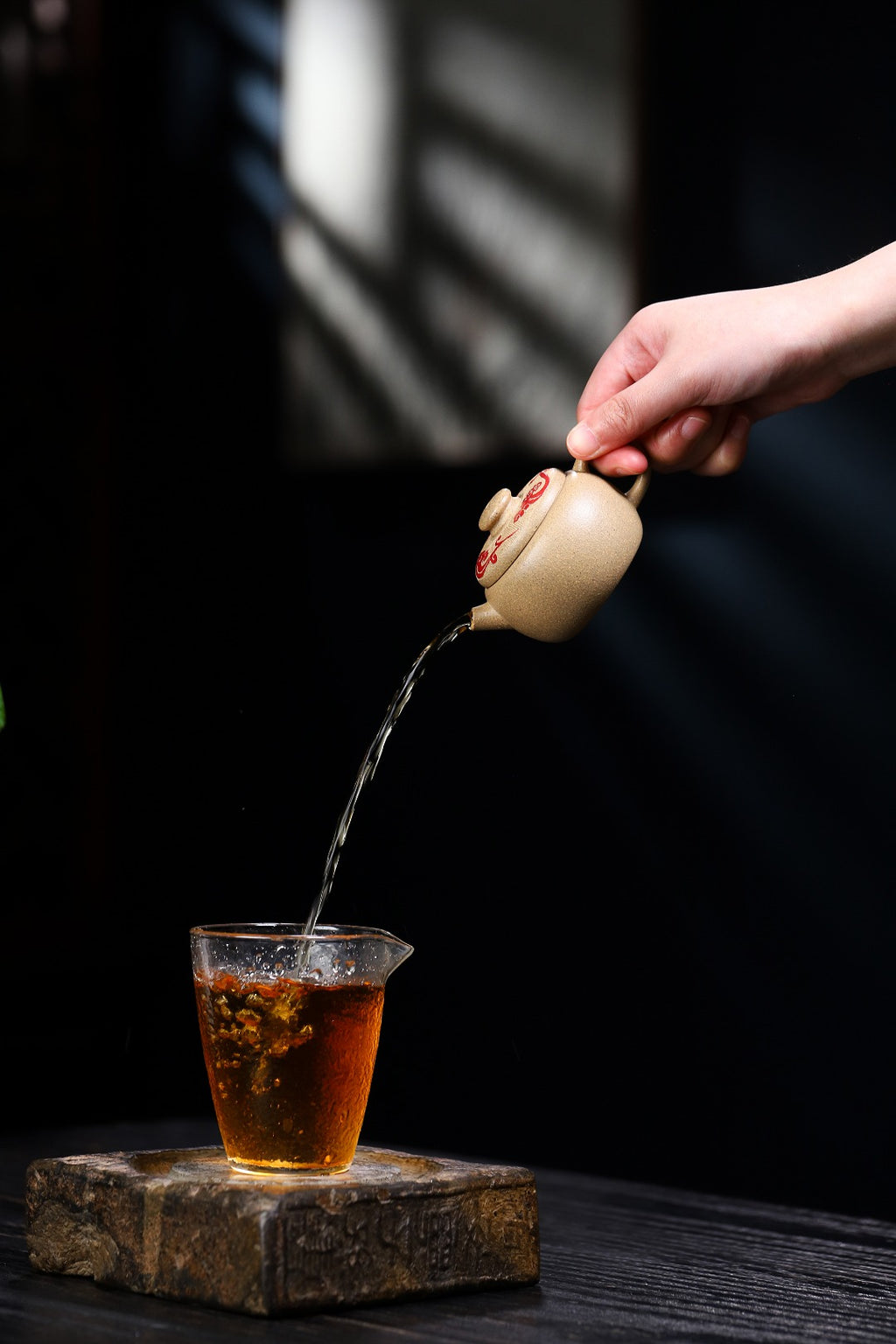 描红【巨轮】 泥料：原矿段泥 容量：100cc  内推球孔