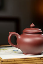 【笑樱】 制壶：范俊华 （国家级工艺美术师） 泥料：原矿紫泥 容量：230cc