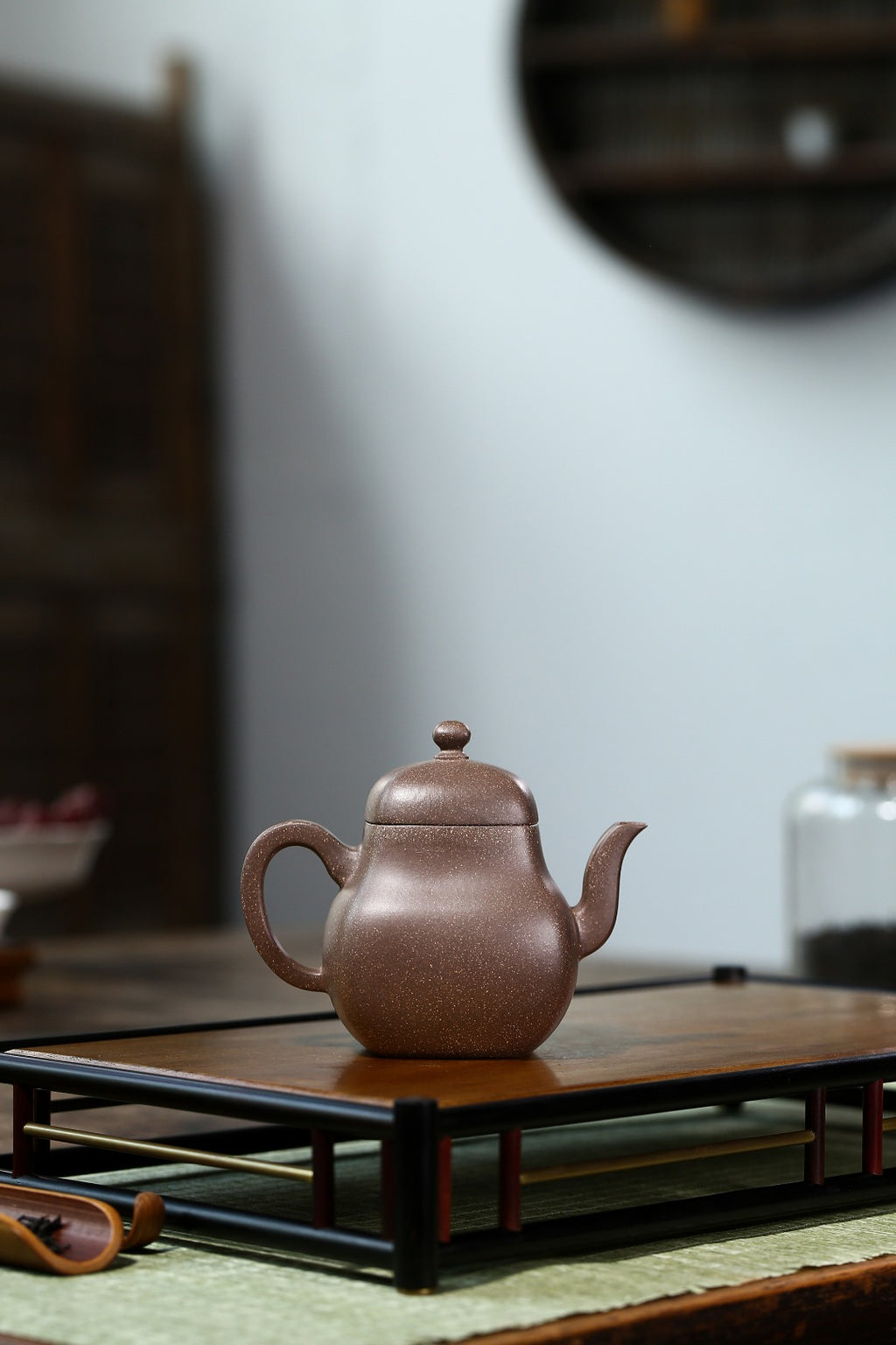 【儒方】 制壶：储卫珍（国家级工艺美术师） 泥料：原矿青段泥 容量：200cc