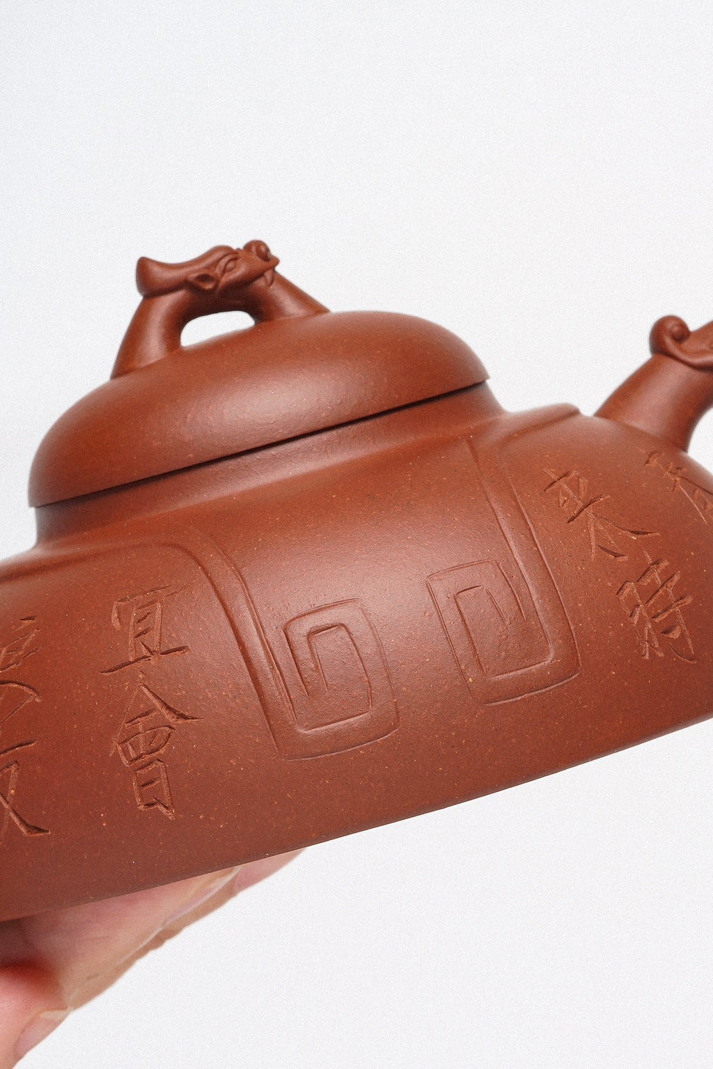【紫砂珍品·禮藏首選】周建春大師扛鼎之作《龍贏壺》原礦優質底槽清·240cc - ZishaTeapotChina
