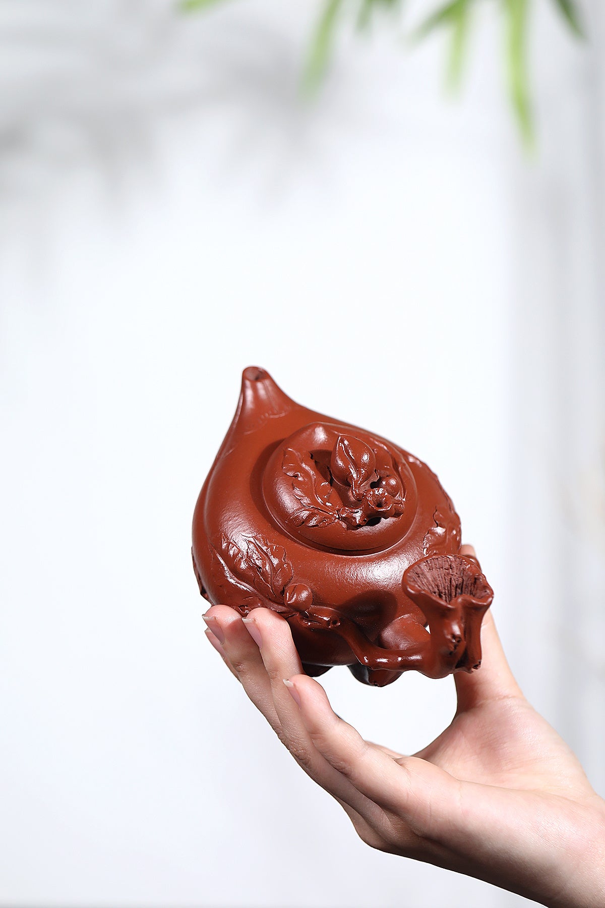 紫砂非遗花器泰斗·蒋蓉唯一嫡传｜蒋艺华亲制巅峰臻品【圣桃壶】紫砂非遗花器泰斗·蒋蓉唯一嫡传｜蒋艺华亲制巅峰臻品【圣桃壶】