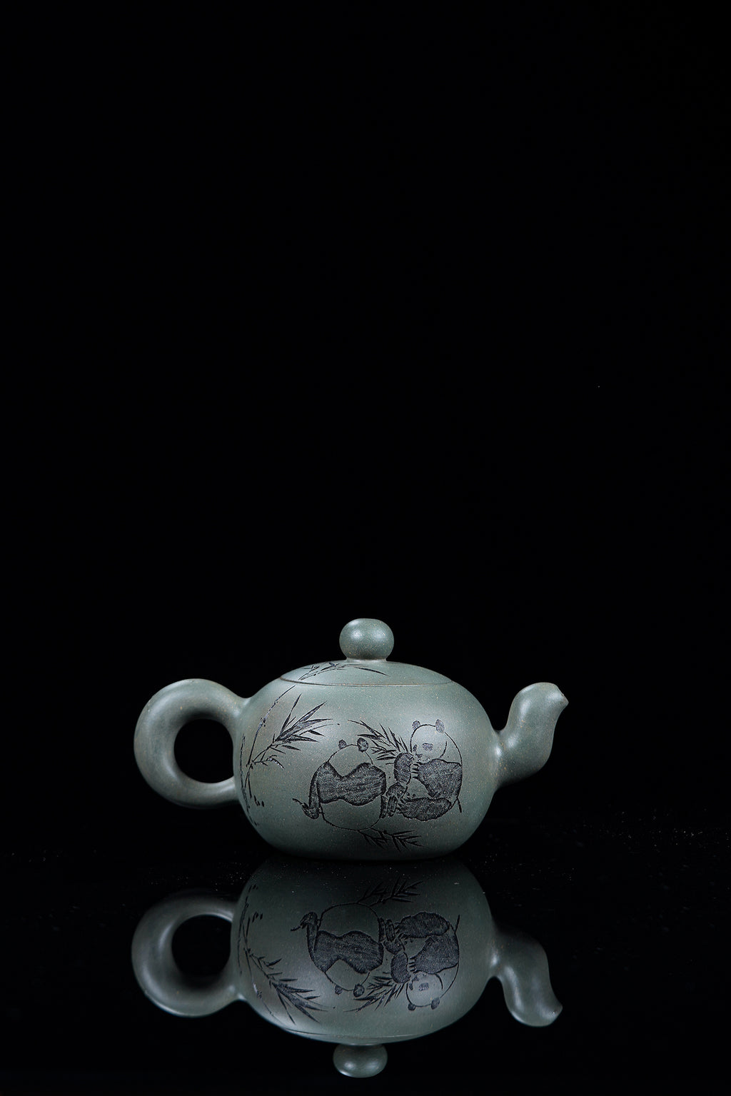国大师 顾绍培➕省大师 储立之合作限量款✨中国陶瓷艺术终身成就奖重器【一粒珠壶】原矿极品本山绿泥·320cc