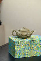 国工·『仿古如意』 豆青段·容量500cc·9孔出水·陈华军（国家级工艺美术师） - ZishaTeapotChina