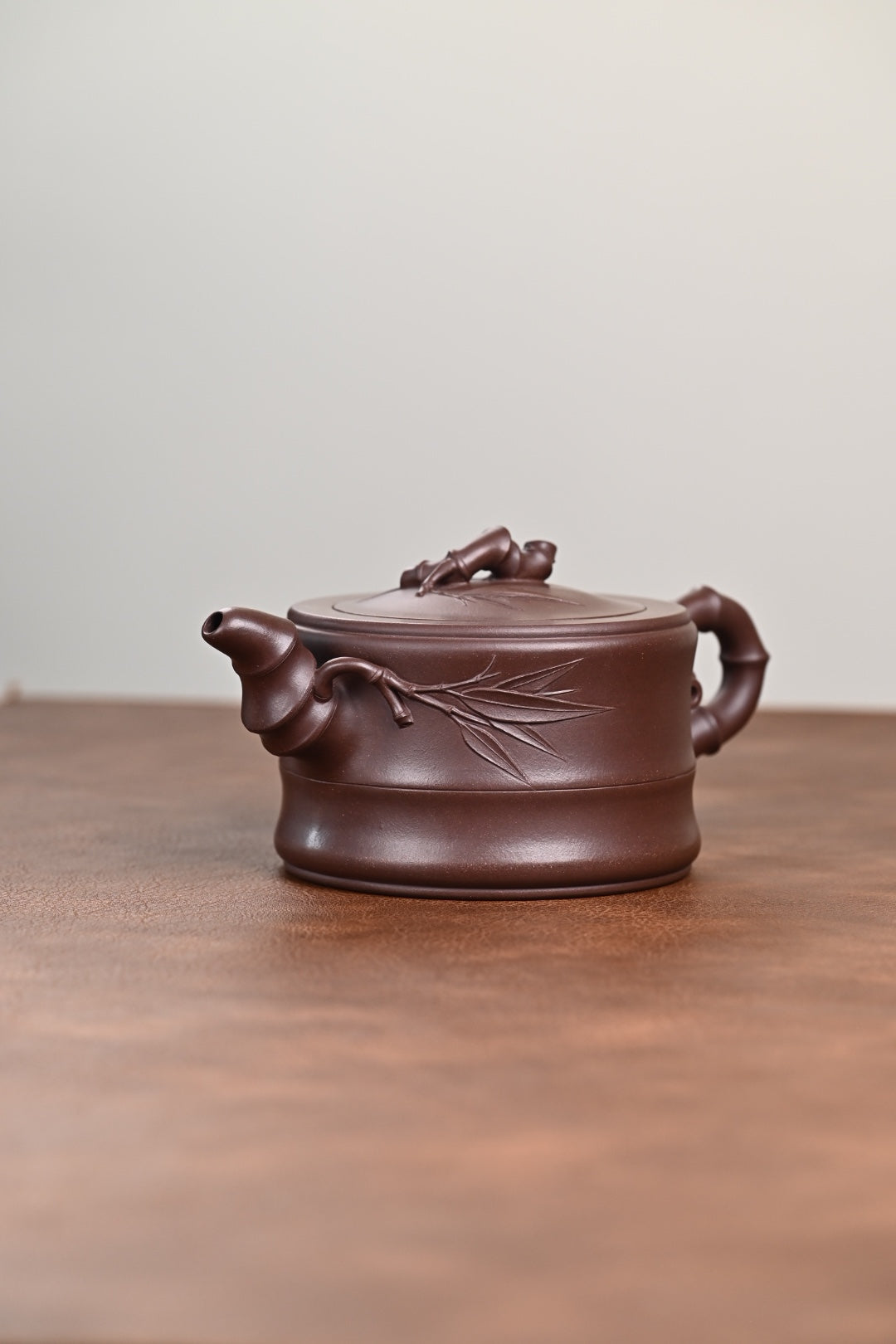 新品『竹段』 原矿老紫泥·容量850cc·14孔出水·陈华军（国家级工艺美术师）