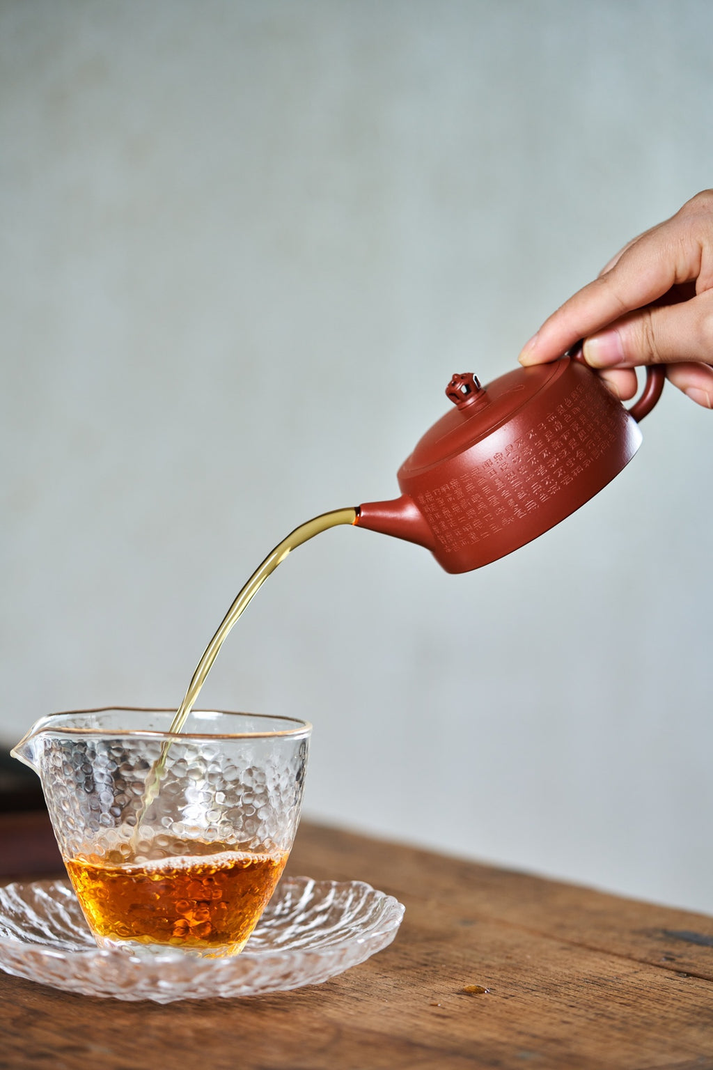 井栏心经 【泥料】原矿优质大红袍 【容量】130cc 【作者】吴敏（实力派工艺美术师）