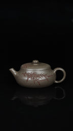 大运壶·唐俊芳制（甲辰龙年新品）·许卫国（许一刀）刻绘·蟹壳青·180cc诸事大吉，竹报平安