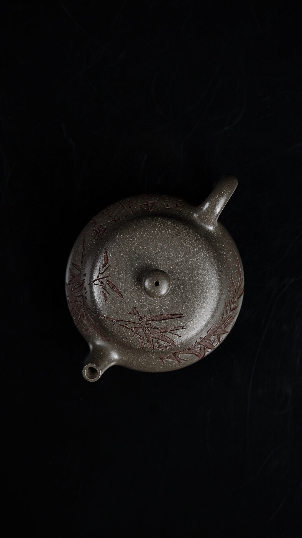 大运壶·唐俊芳制（甲辰龙年新品）·许卫国（许一刀）刻绘·蟹壳青·180cc诸事大吉，竹报平安