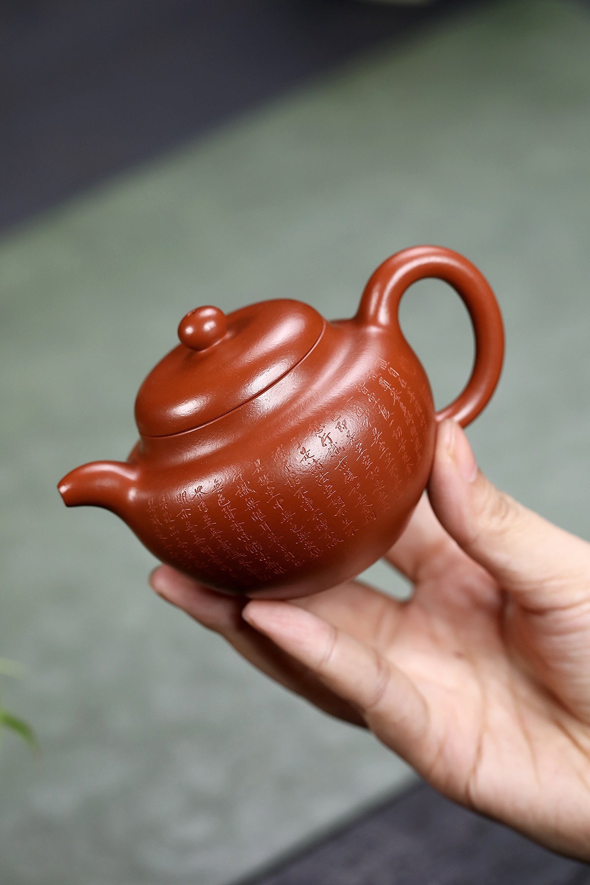 心经柿圆·全手工 原矿小煤窑朱泥·180CC 壶身满刻心经，字字珠玑