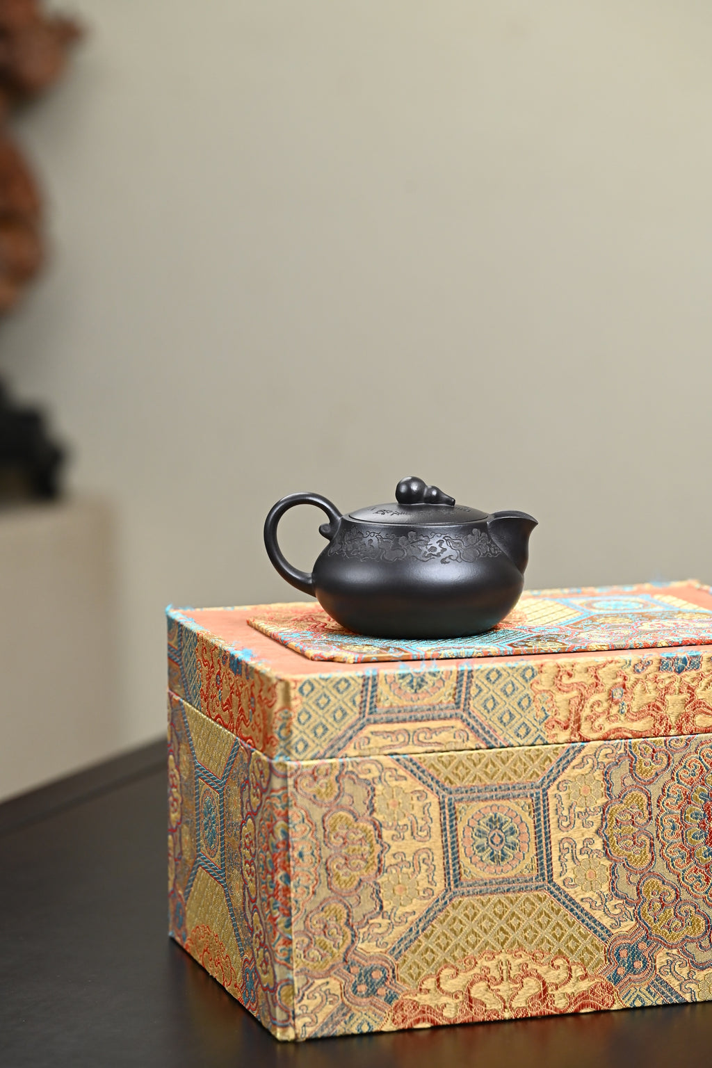 高工· 『福禄』 石黄·容量140cc·14孔出水·内推·秦国萍（国家级高级工艺美术师）