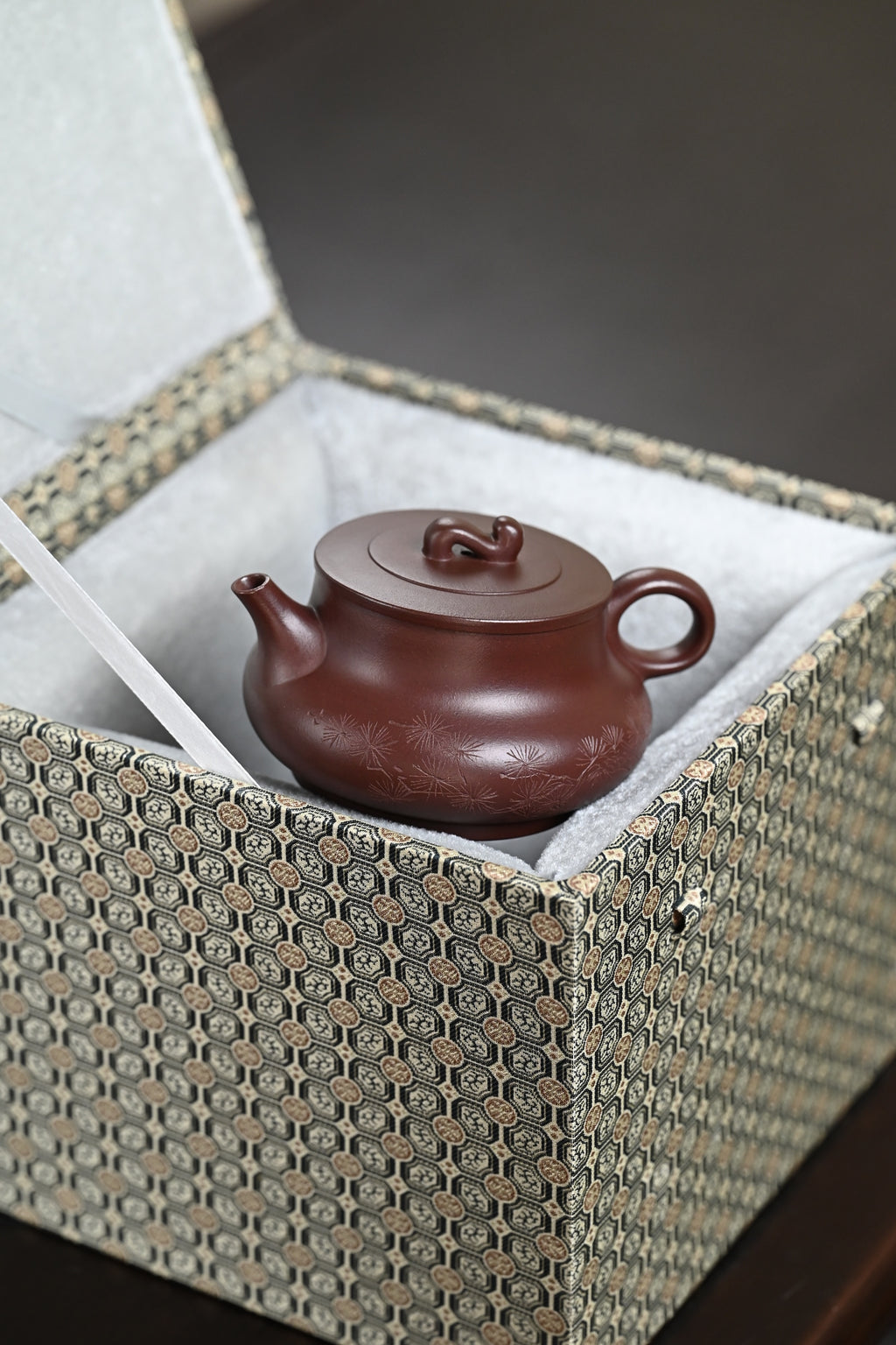 高工· 『福禄如意』 一厂老紫泥·容量240cc·10孔出水·秦国萍（国家级高级工艺美术师）