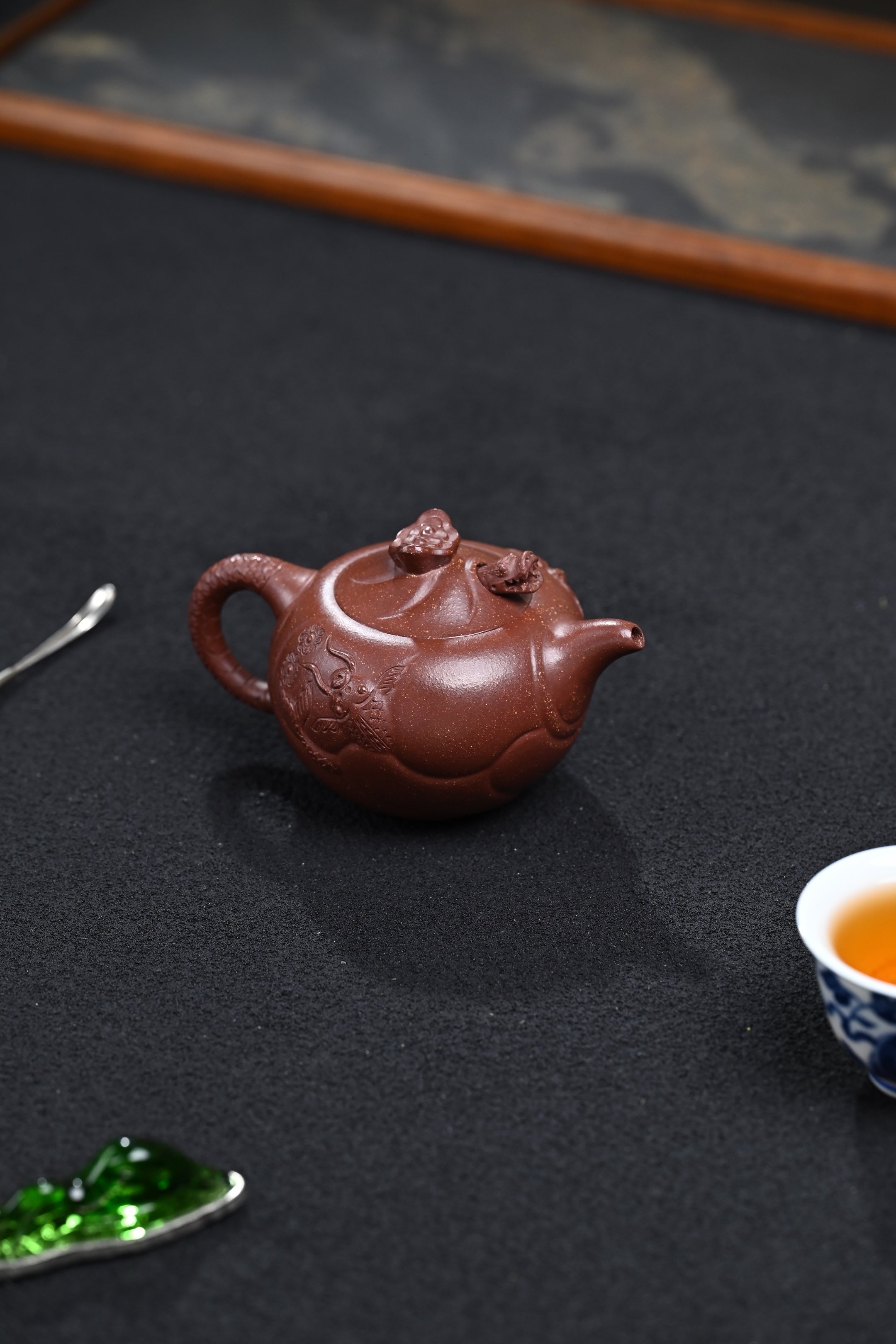 高工· 『鱼化龙』 紫玉金砂·容量200cc·9孔出水·秦国萍（国家级高级工艺美术师）