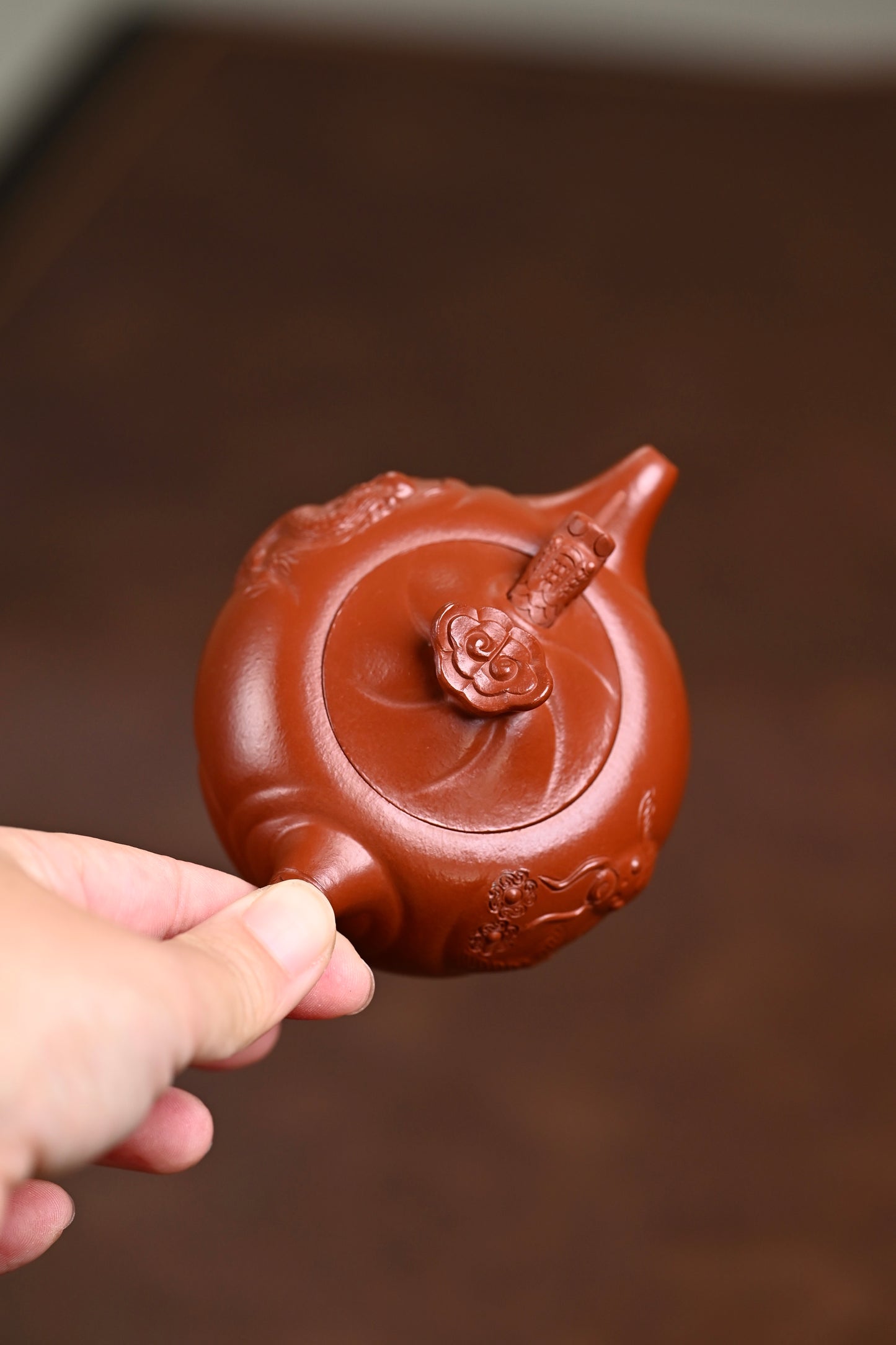 高工· 小『鱼化龙』 极品皱皮朱泥·容量150cc·14孔出水·秦国萍（国家级高级工艺美术师）