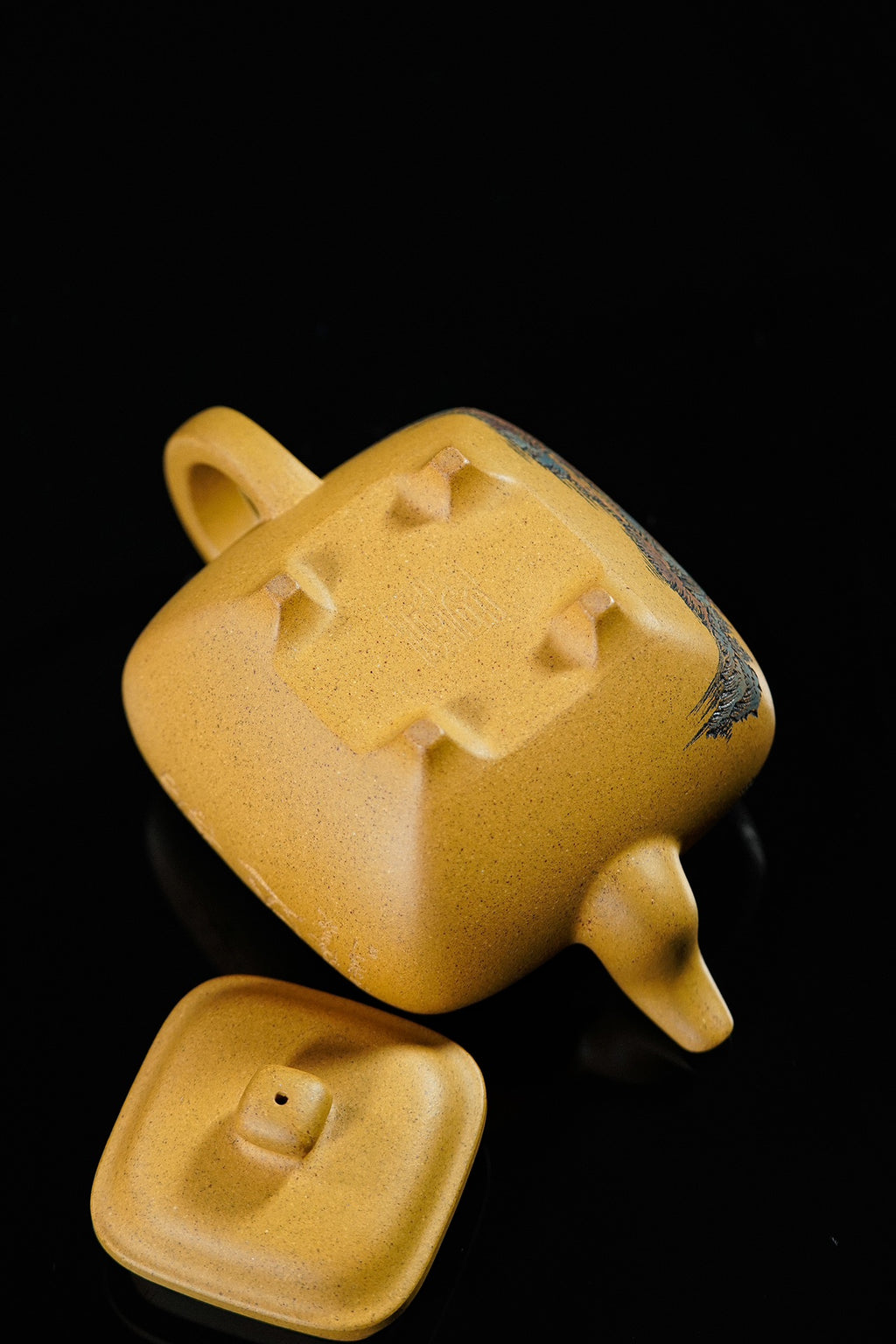 紫砂界彩刻山水标杆·李峰大师｜恭王府馆藏臻品《传炉壶》原矿优质黄金段·300cc