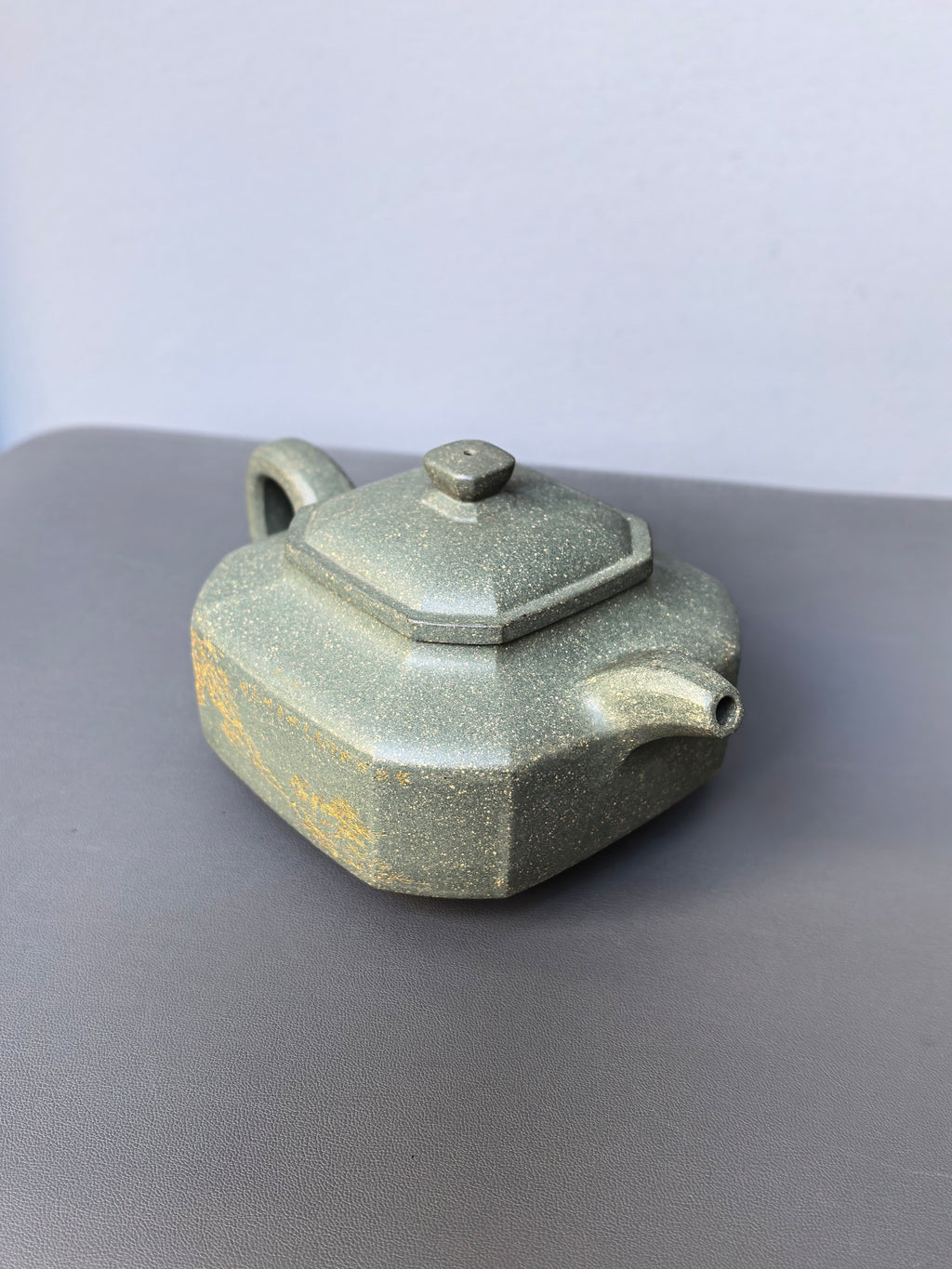 储立之大师｜中国陶瓷艺术终身成就奖获得者｜典藏重器【宝鼎八方壶】原矿优质雪花绿泥·480cc