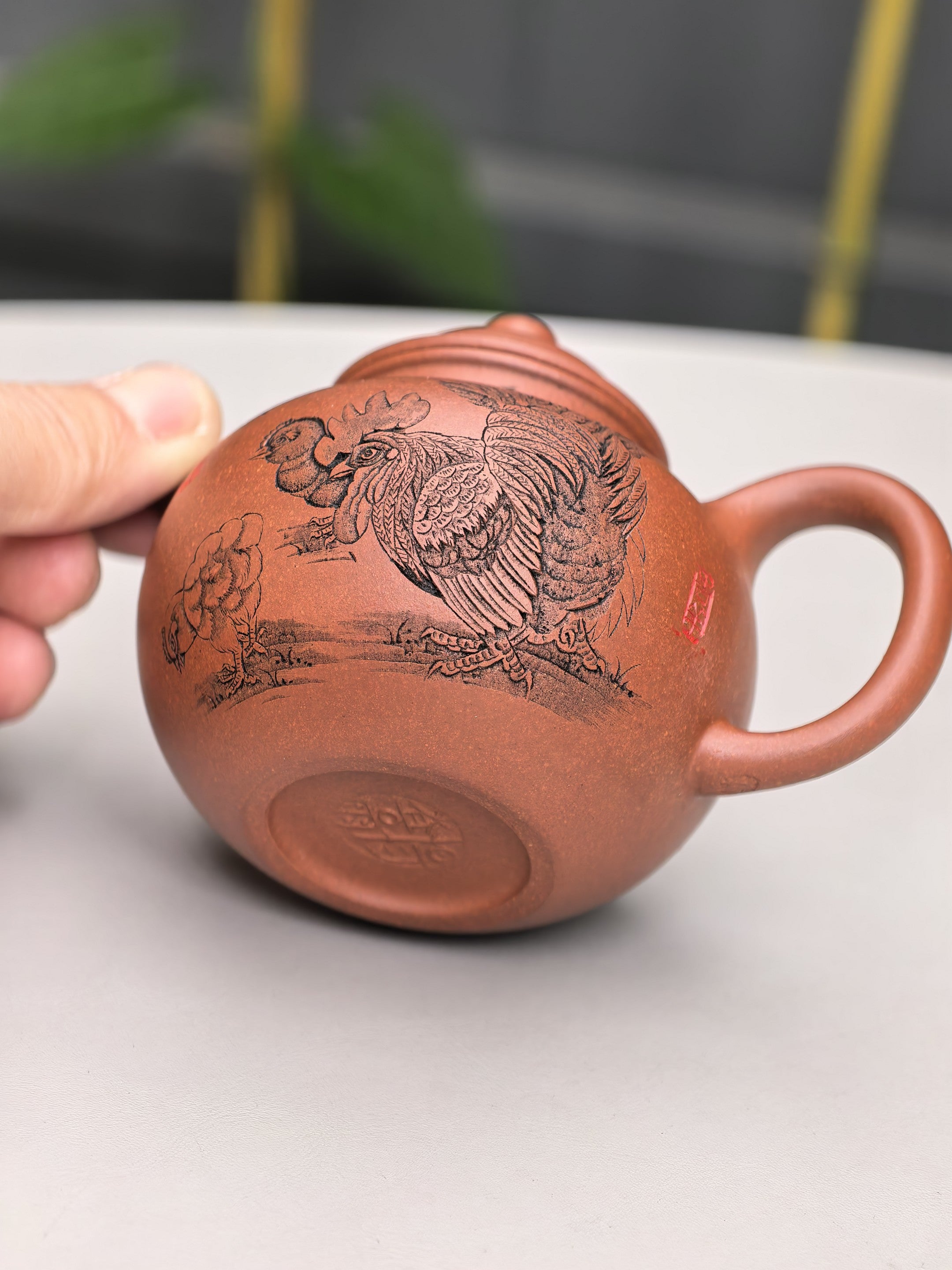 中华神刀·刻绘巅峰 杨喜雨大师陶刻巅峰臻品《掇球壶》原矿极品底槽清·180cc