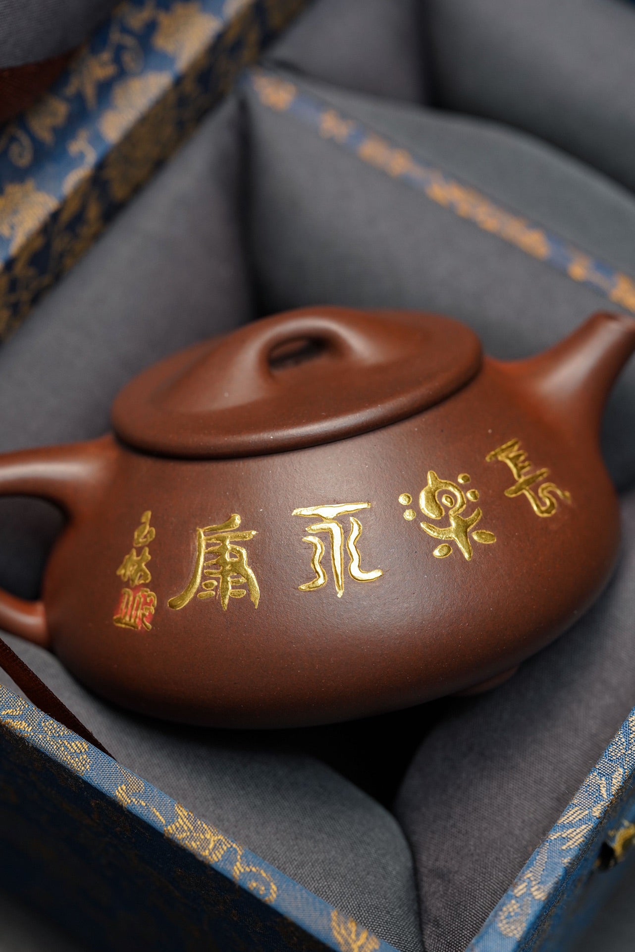 【双泰斗合璧·紫砂史巅峰】紫砂界天花板｜何光宏·邱玉林双宗师联袂创作《光明石瓢壶》