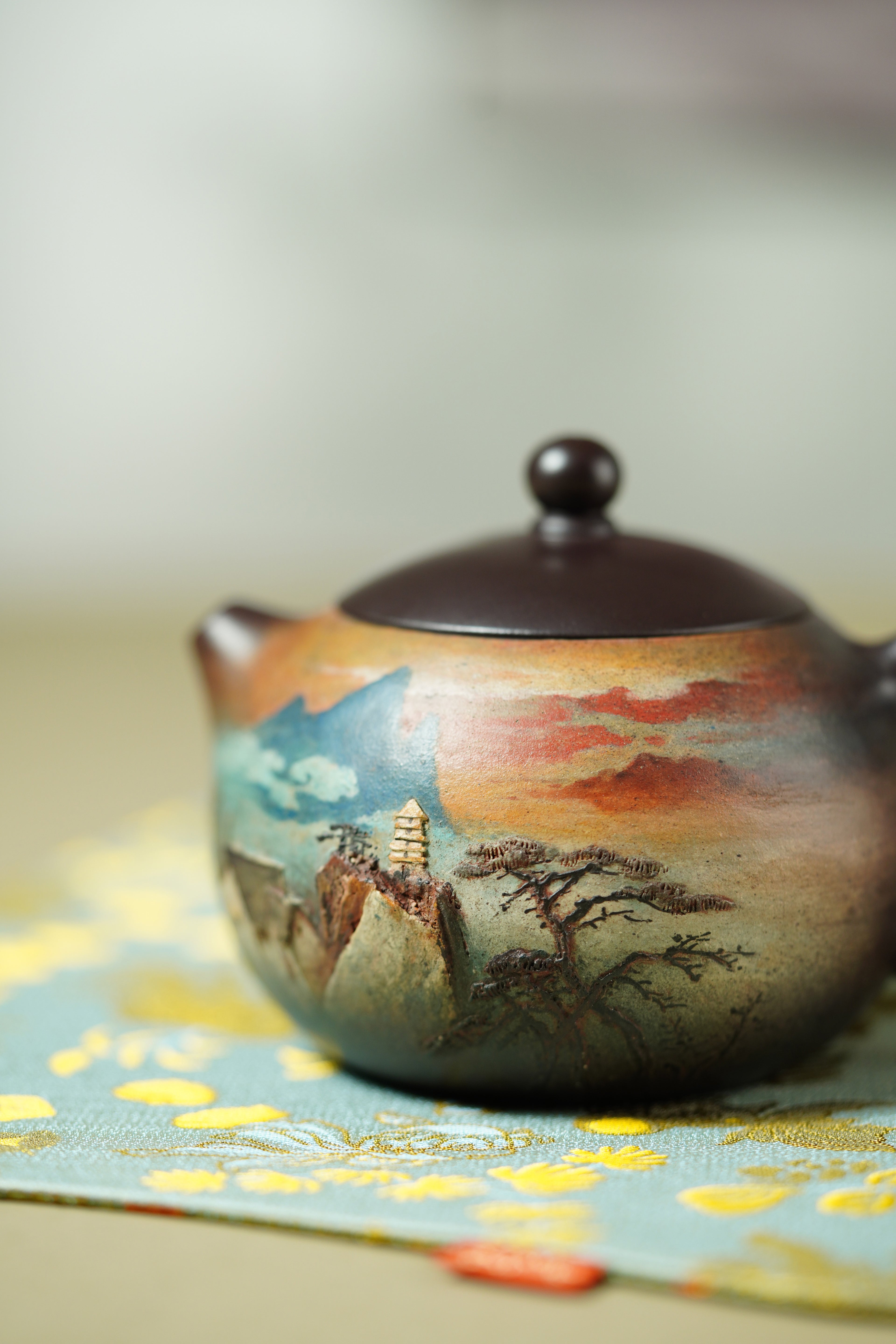 【双泰斗合璧·紫砂史巅峰】紫砂界天花板｜何光宏·邱玉林双宗师联袂创作《西施壶》原矿极品老紫泥·260cc