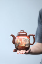 双宗师联袂·礼藏传世孤品重器 紫砂界立体意境山水第一人·何光宏×国大师邱玉林共同创作《福临八方壶》原矿极品老紫泥·350cc